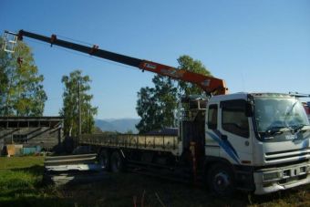 Аренда и услуги крана манипулятора ISUZU Giga (5 тонн) ISUZU Giga (5 тонн)